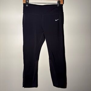 Nike Dri-Fit Cropped Leggings